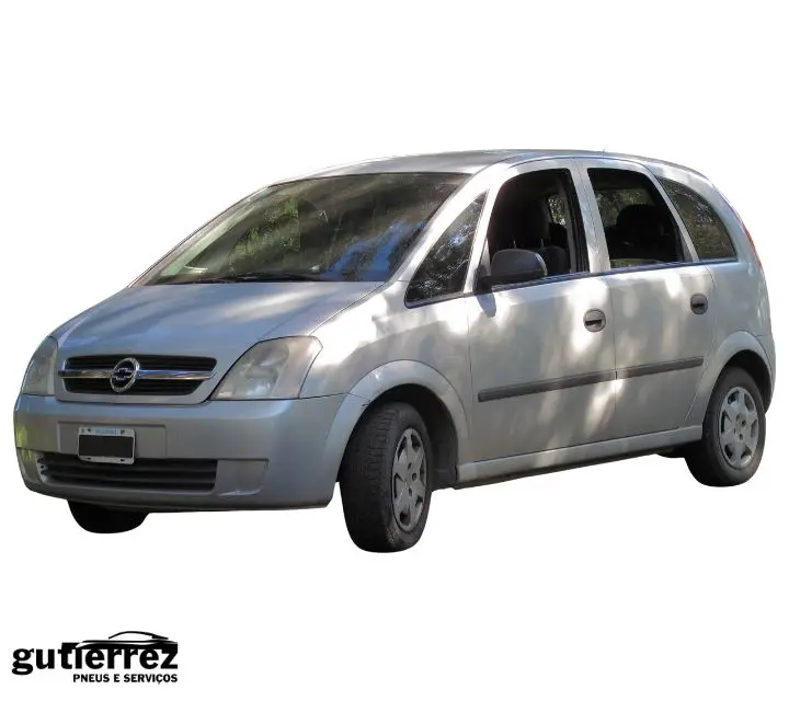 Por que escolher o pneu certo faz diferença no seu Chevrolet Meriva 1 meriva branco