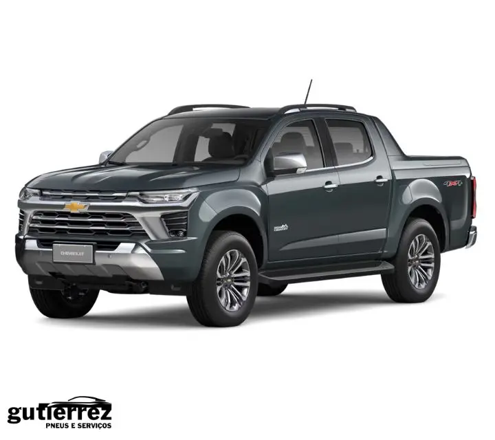 veículo s10 na cor preta